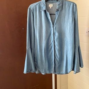 Chambray denim’s shirt, bell sleeves, boutique, bought size medium